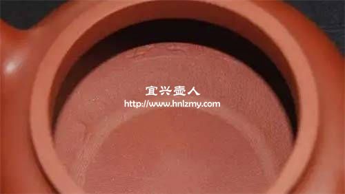 紫砂壺內(nèi)壁粗糙有泥渣是純手工壺嗎