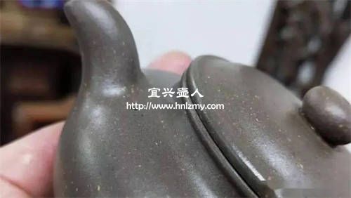 紫砂壺表面的質(zhì)感由哪些因素決定
