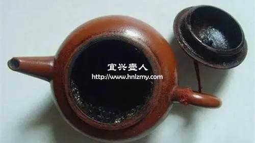 哪些原因會(huì)讓紫砂壺顏色發(fā)黑
