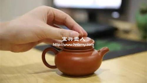 敲聲音主要用來(lái)判斷紫砂壺有沒(méi)有內(nèi)傷
