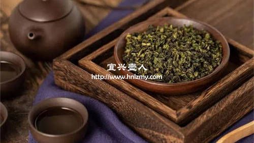 紫泥和本山綠泥哪個(gè)泡烏龍茶好