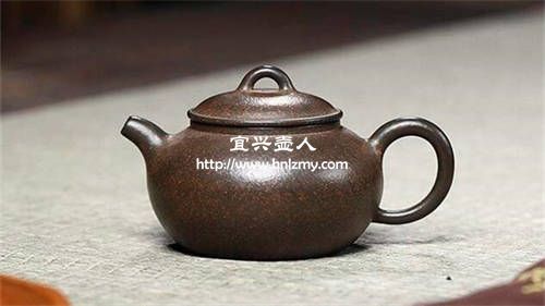 300塊錢是機(jī)車壺嗎