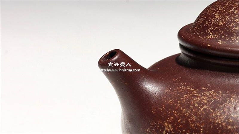 鋪砂紫砂壺的金色點(diǎn)點(diǎn)